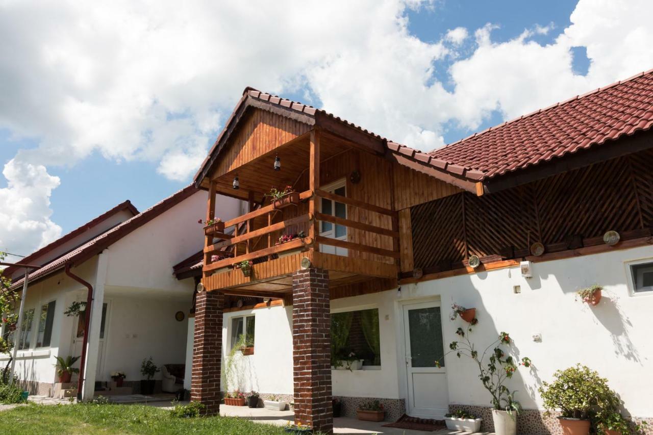Casa De Vacanta Marya バイア・デ・フィエル エクステリア 写真